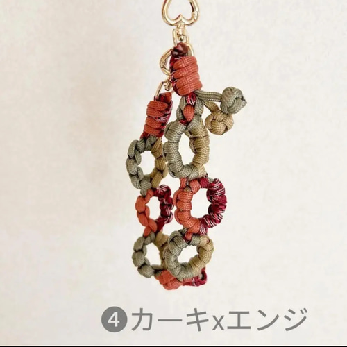 専用☘パラコードハンドストラップと輪っかのキーホルダー／7本＋1本