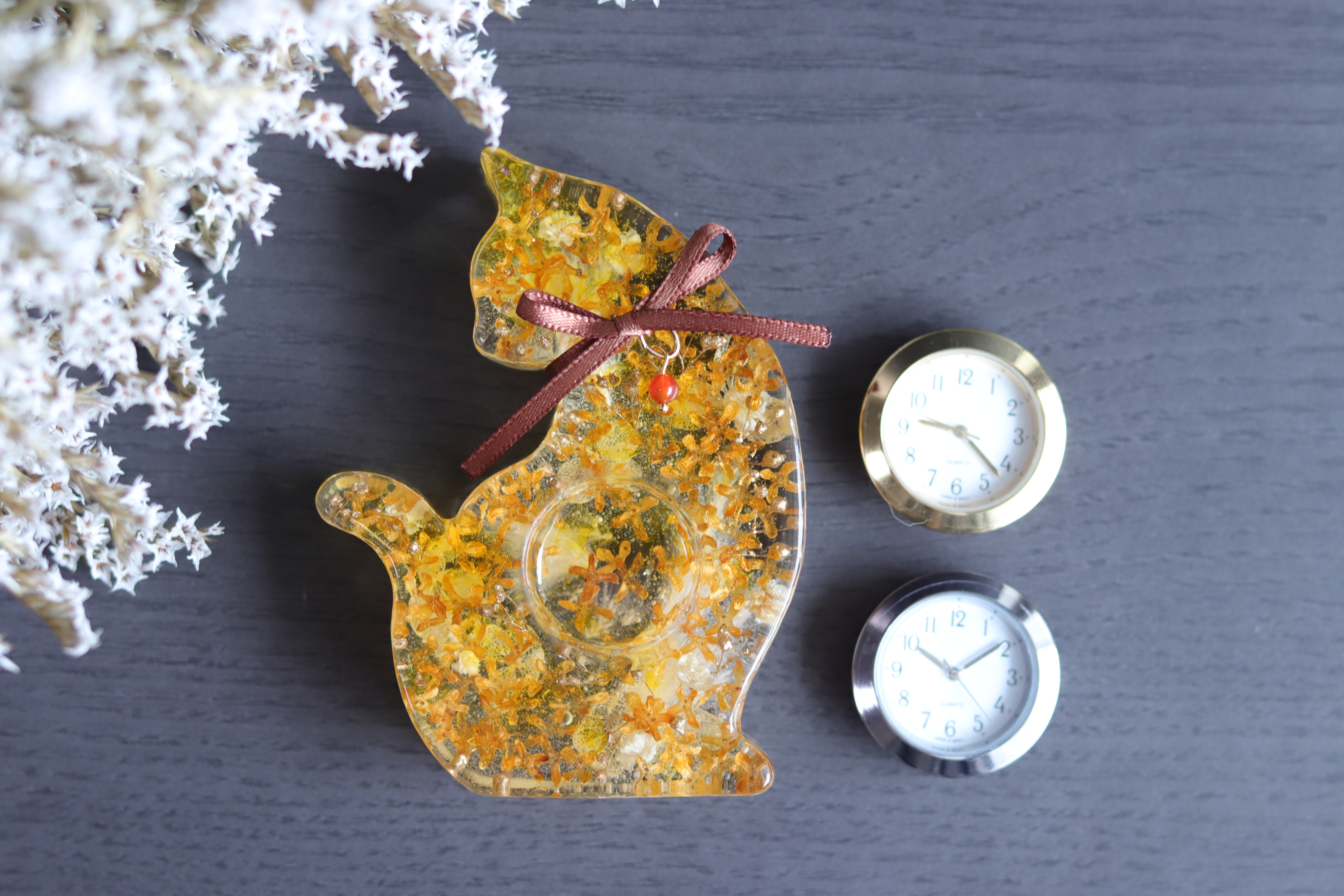 【選べる誕生石】猫さんの“金木犀とシトリン”水中花の花時計＊プリザーブド&ドライフラワー＊受注製作