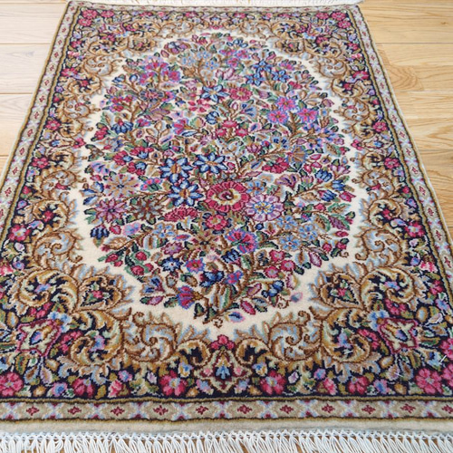 BlackFriday Creema限定目玉】ペルシャ絨毯ケルマン産 フラワー 玄関