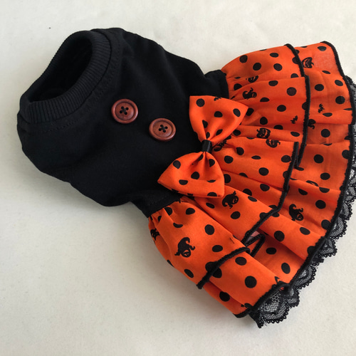 まる　ハンドメイド　犬服　ハロウィン　切替　肩フリルタンク　③ まる様 専用 ハンドメイド 犬服 ハロウィン 切替 肩フリルタンク ③