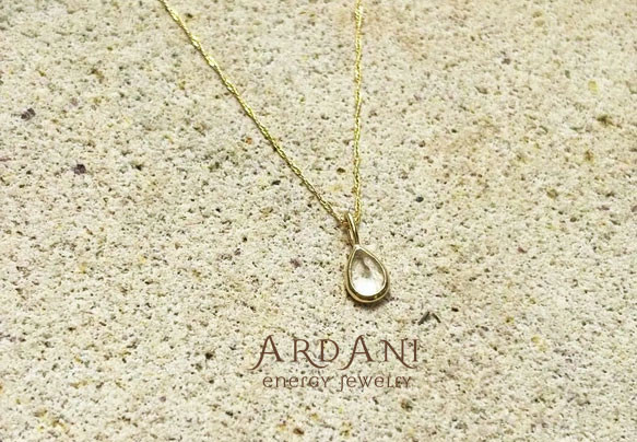 【ARDANI energy jewelry】18金クリスタルティアドロップペンダントトップ/18k