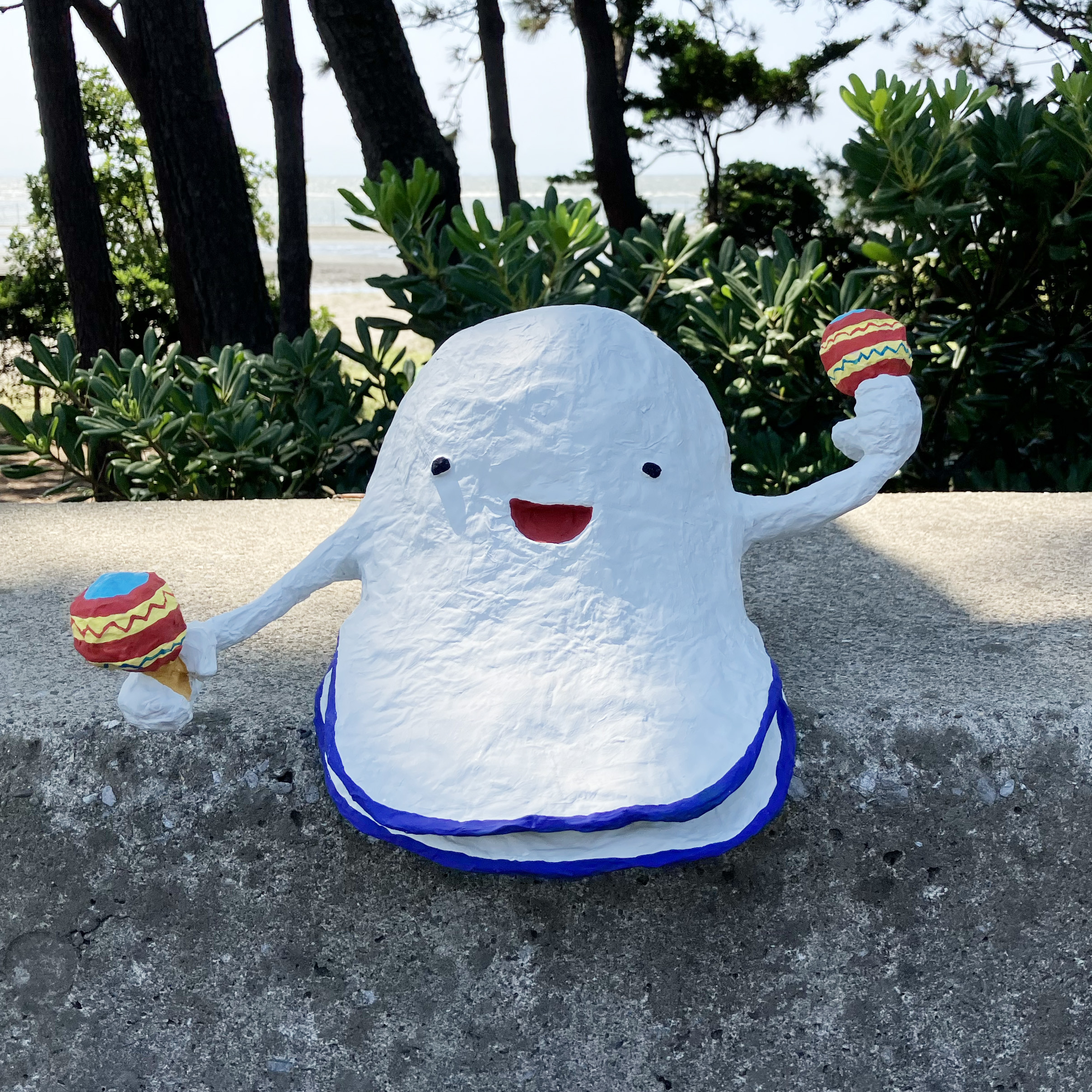 マラカスを持ったカキ2025