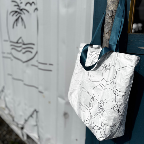 ☼ 防水 リバーシブルトートバッグ ☼ 3色 トートバッグ