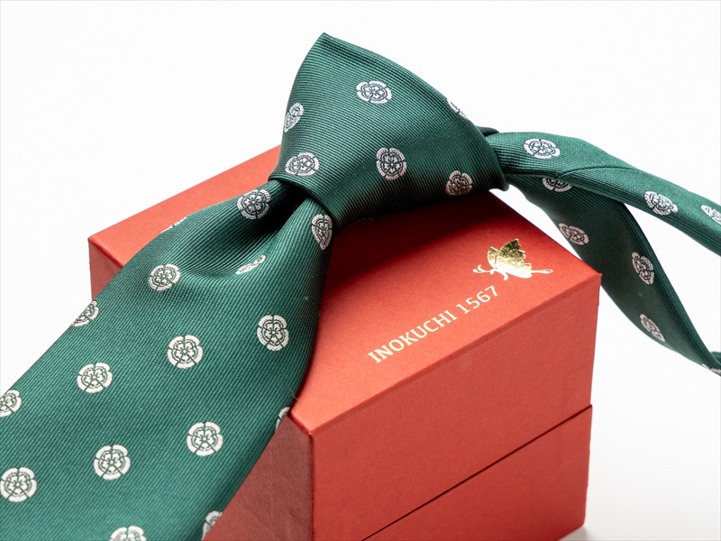 INOKUCHI1567- 織田信長柄 グリーン - シルクネクタイ / ギフト