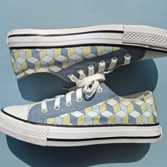 新作「dice」大人かわいいローカットスニーカー【受注制作】お好きな色でオーダーできます 4枚目の画像