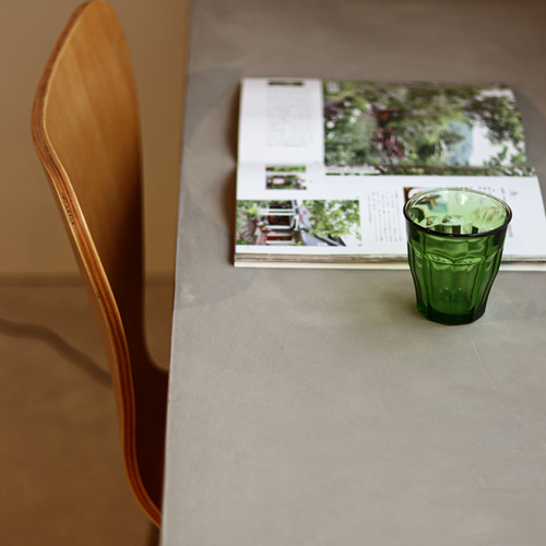 デスク｜ライトグレー｜パソコンデスク｜薄塗りモルタル｜脚タイプ①