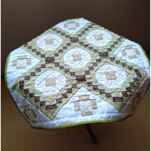 パッチワークキルトのタペストリー[送料無料] タペストリー・壁掛け