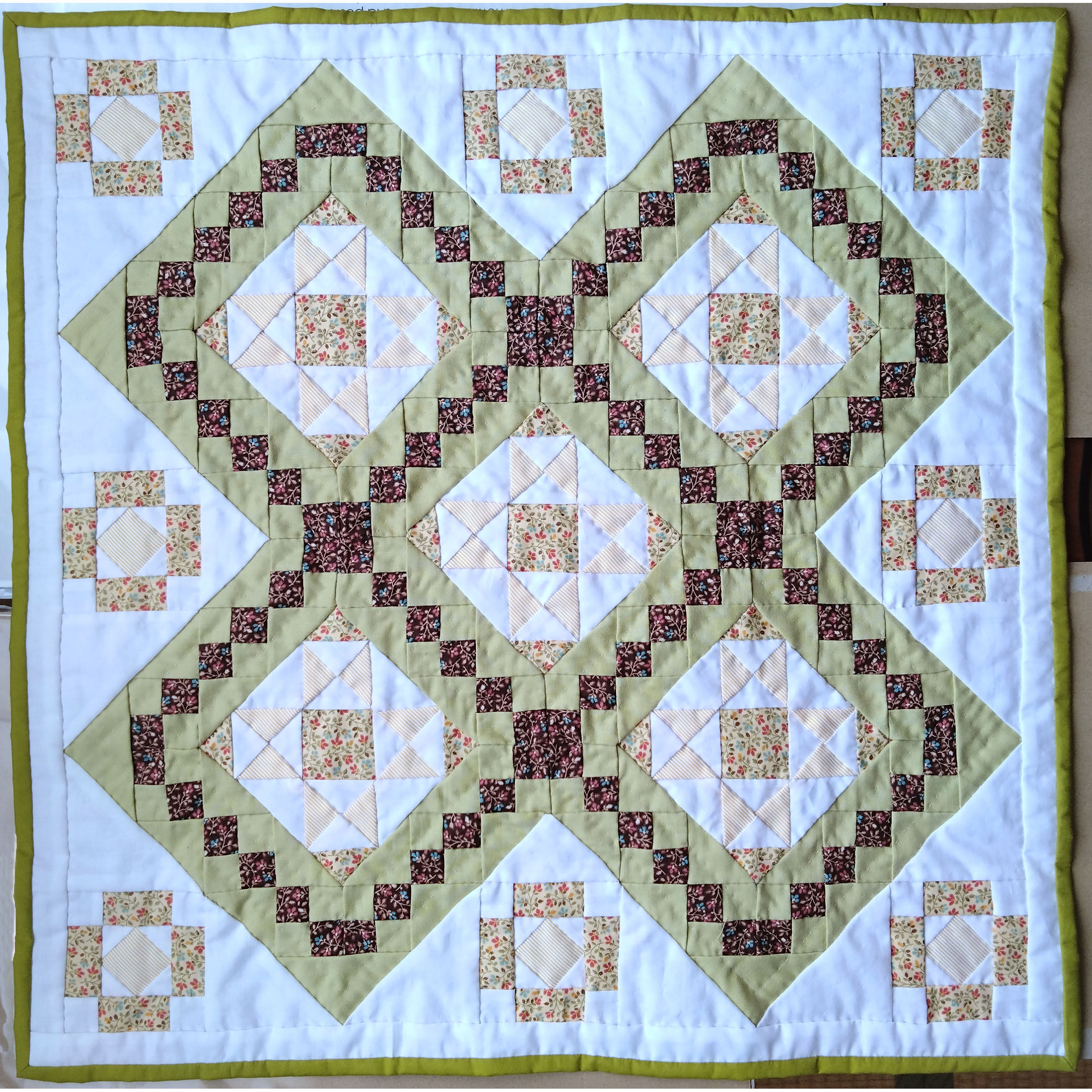 パッチワークキルトのタペストリー[送料無料]