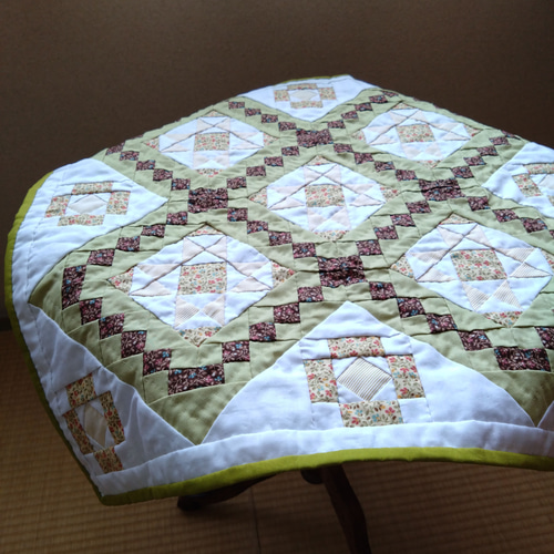 パッチワークキルトのタペストリー[送料無料] タペストリー・壁掛け