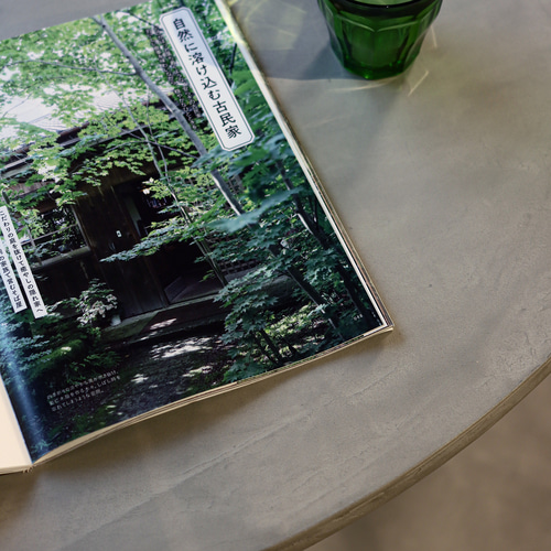 円形｜ライトグレー｜ラウンドテーブル｜Φ120cm｜脚タイプ③｜薄塗り