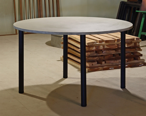 円形｜ラウンドテーブル｜ダークグレー｜薄塗りモルタル｜ダイニングテーブル 円形｜ライトグレー｜ラウンドテーブル｜Φ120cm｜脚タイプ③｜薄塗り