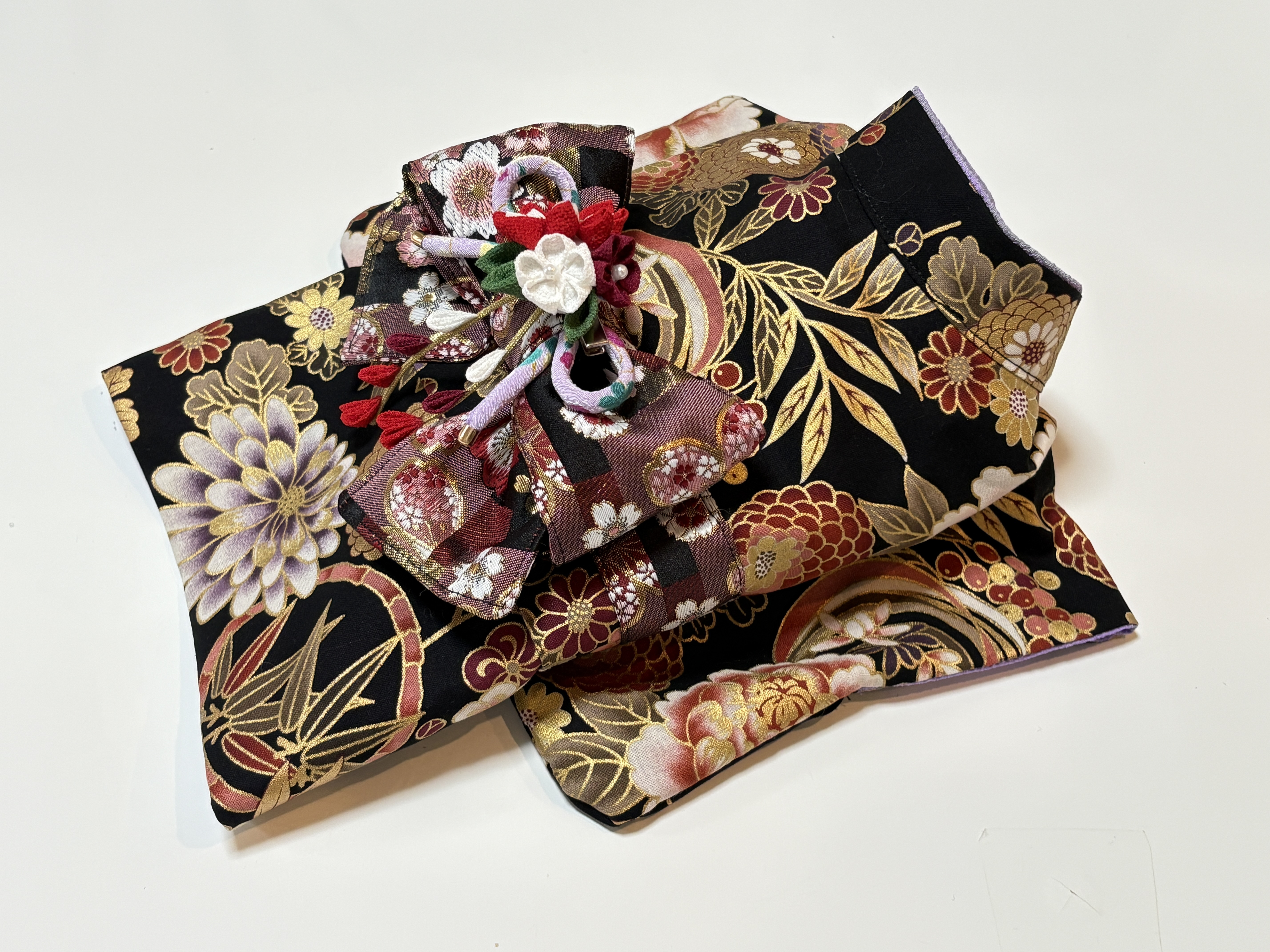 ★2025新作★⭐︎犬服⭐︎ つまみ細工帯飾り付き 犬用着物　女の子用 和柄 お花柄 ブラック