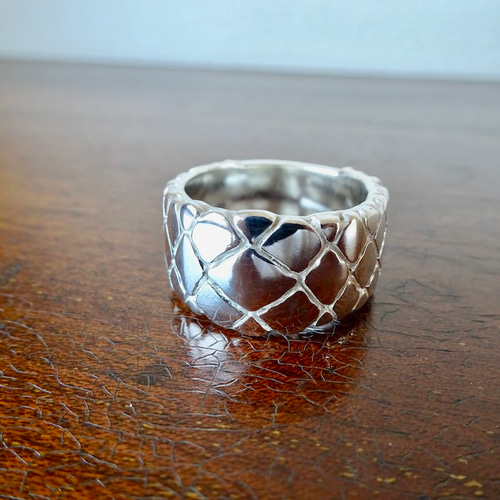 仁尾彫金『プラチナ、平打パイソンリング』ハンドメイド411 指輪