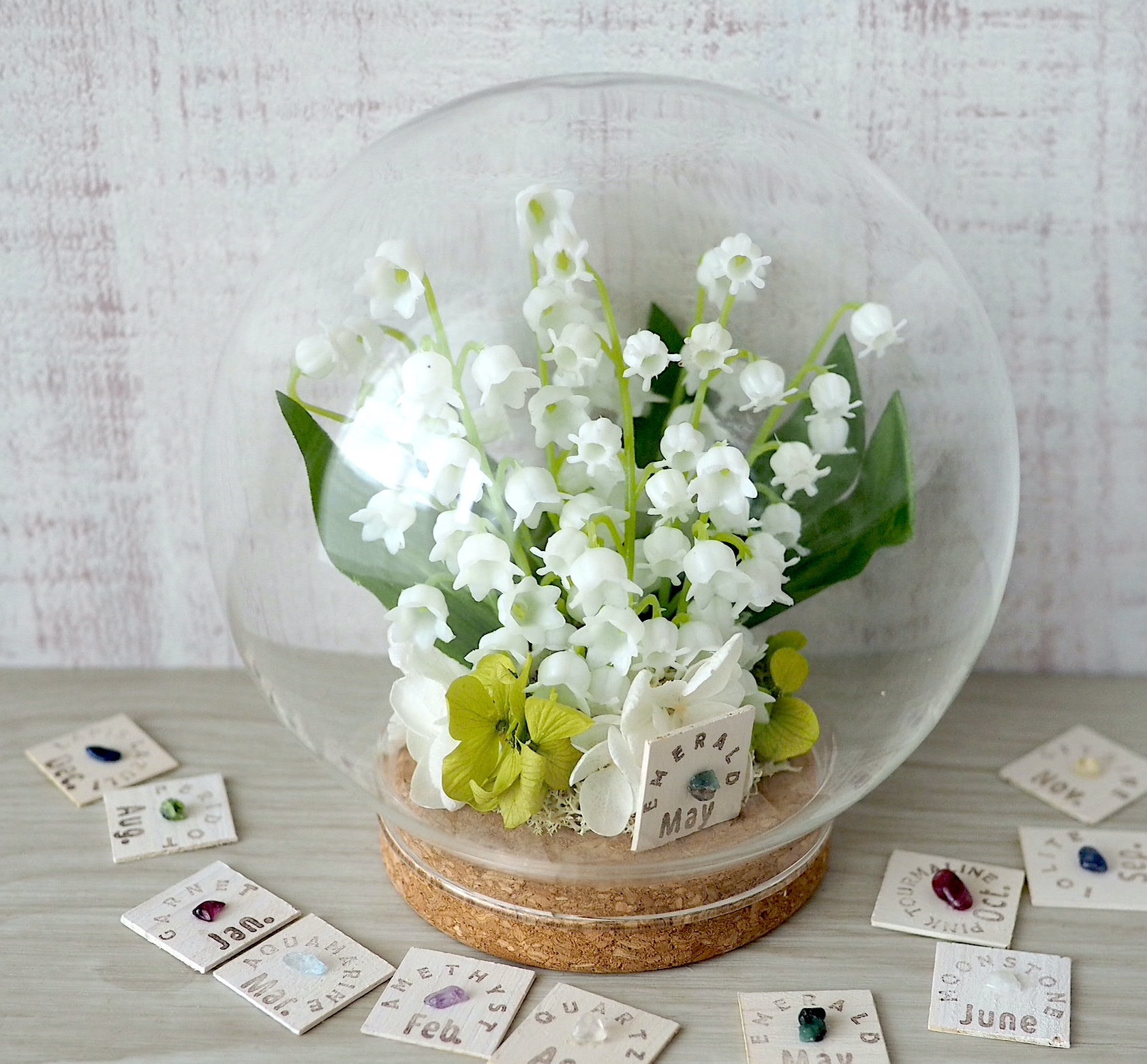 誕生月の天然石 バルーン型のガラスドーム -すずらん-