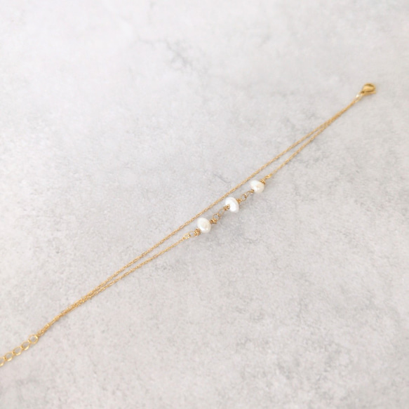 シンプル　ブレスレット　つけっぱなし　サージカルステンレス　ゴールド　極細　チェーン　金属アレルギー対応　華奢　パール　 5枚目の画像