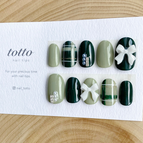 チェックネイル/リボンネイル/緑/グリーン/秋ネイル/冬ネイル/くすみ
