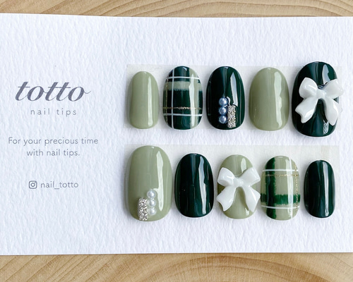 チェックネイル/リボンネイル/緑/グリーン/秋ネイル/冬ネイル/くすみ