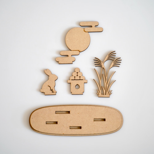 【天然自然石・庭石・月とうさぎ柄オブジェ・飾り石・灯篭】お月見十五夜三日月兎彫刻 天然自然石・庭石・月とうさぎ柄オブジェ・飾り石・灯篭】お月見十五夜