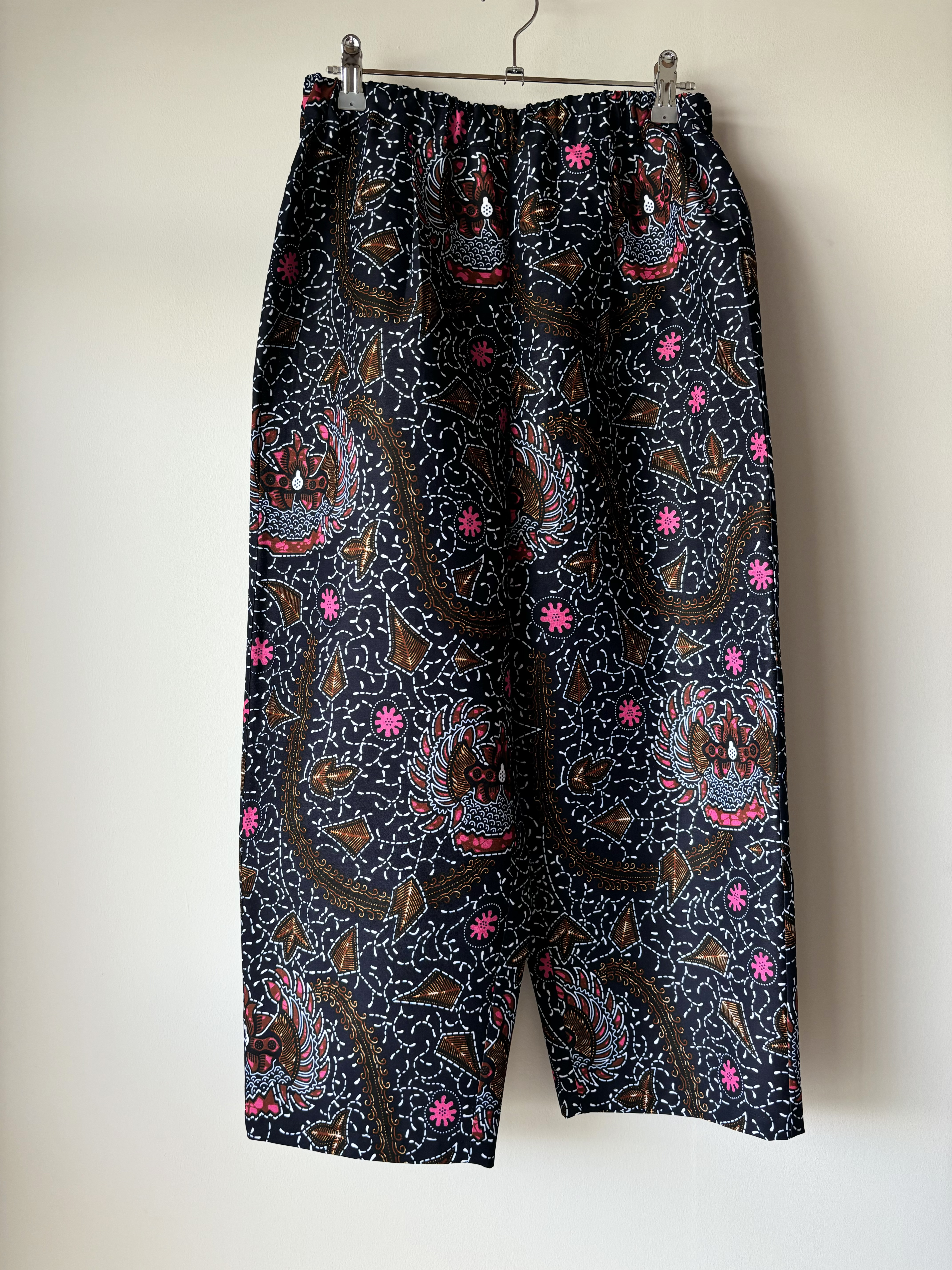 469☆アフリカンプリント☆ペグパンツ☆総丈88cm