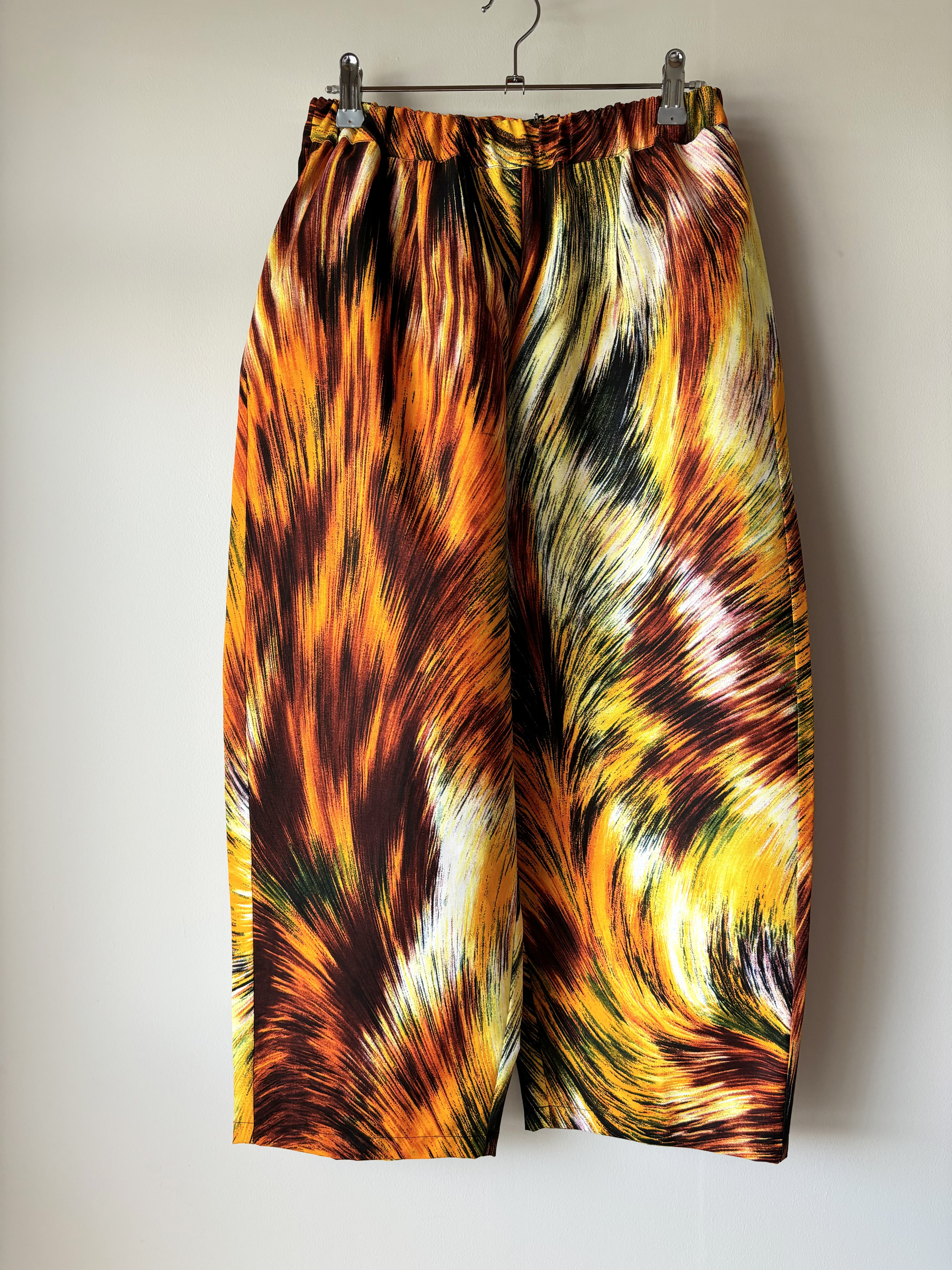 475☆アフリカンプリント☆ペグパンツ☆総丈88cm