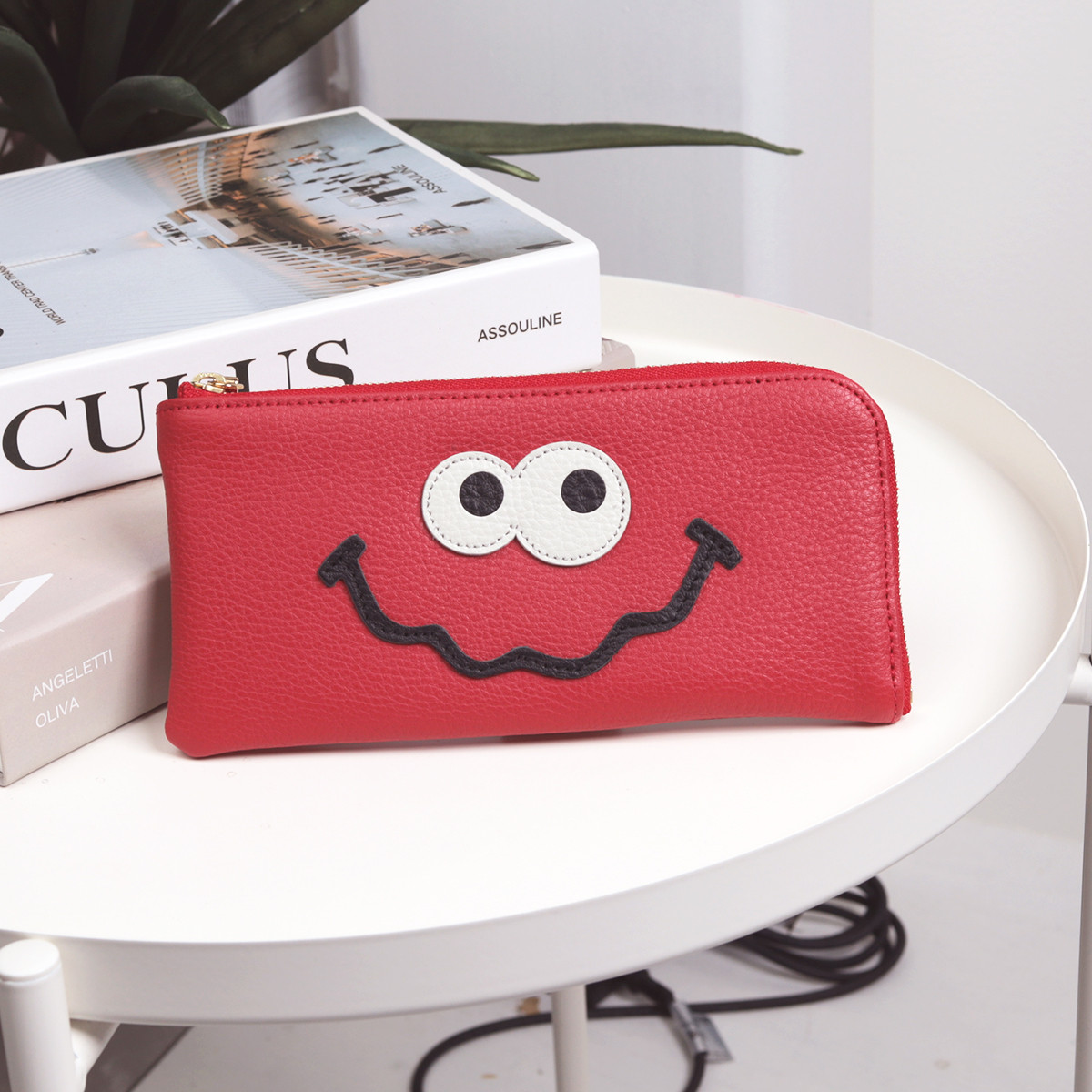 【レッド/キョロメL字長財布】思わず誰かに見せたくなる/薄マチ軽量のキョロメL字財布/L字長財布【キョロメ】