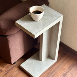 コの字型モルタルサイドテーブル、ローテーブル、ディスプレイテーブル