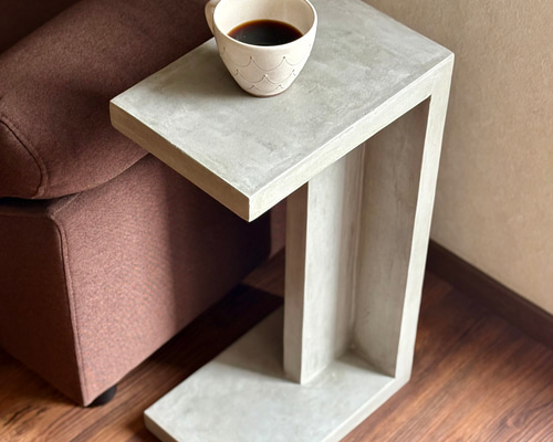コの字型モルタルサイドテーブル、ローテーブル、ディスプレイテーブル