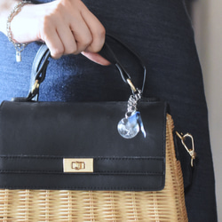 【數量有限 - 可選彩虹石英、煙晶和鳶尾石英】手工染色絲帶包飾 第6張的照片