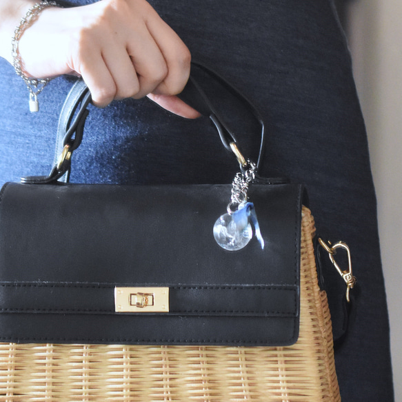 【數量有限 - 可選彩虹石英、煙晶和鳶尾石英】手工染色絲帶包飾 第6張的照片