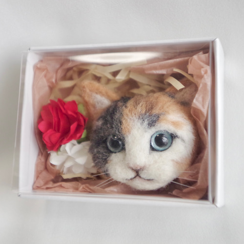 羊毛フェルト 猫 ブローチ 三毛猫 羊毛フェルト tiny carrot 通販