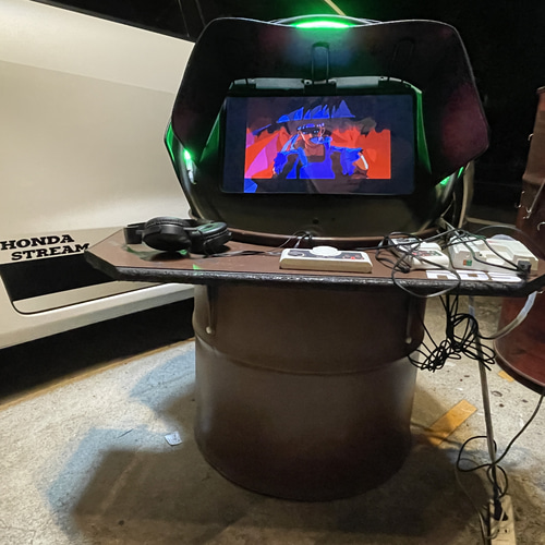 ドラム缶アーケード筐体風モニターセット✨LEDライト付き 近畿圏無料配送 兵庫発 ドラム缶リメイク アーケードゲーム筐体風モニターセット ゲームや
