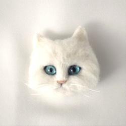 羊毛フェルト 猫のブローチ 茶白猫さん 羊毛フェルト tiny carrot 通販
