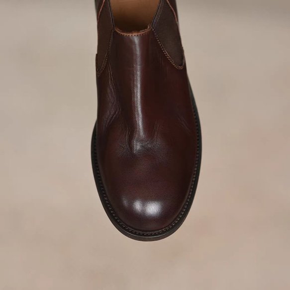 サイドゴアデザインで脱ぎ履きも楽々。サイドゴア スリッポン レザーシューズ フラットシューズ クラシック レトロ 快適 9枚目の画像