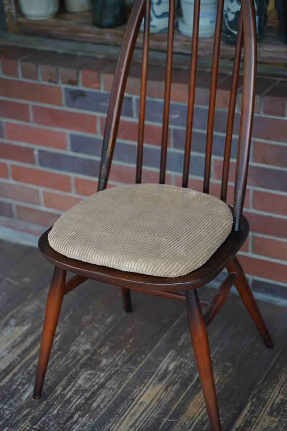 アーコールチェア用 コーデュロイのチェアパッド クッション マット (木製椅子用 ERCOL chair) 1枚目の画像