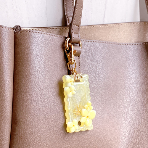 春 お花シェイカーキーホルダー シャカシャカ オイルあり パステル