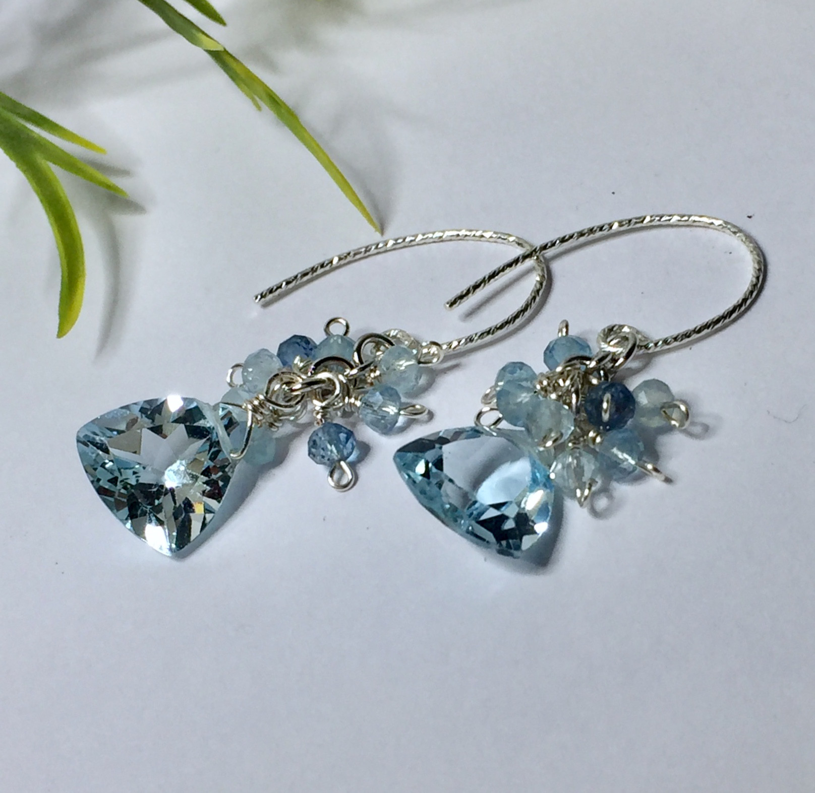 シルバー925 スイスブルートパーズ　大粒ピアス