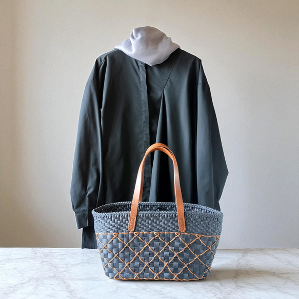 ブラウンステッチの秋冬かごバッグ 14枚目の画像