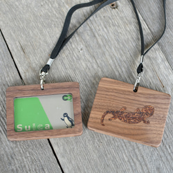 木製員工證件盒，附橫向壓克力窗口[大鯢] 第1張的照片