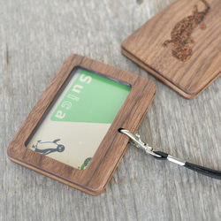 木製員工證件盒，附橫向壓克力窗口[大鯢] 第5張的照片