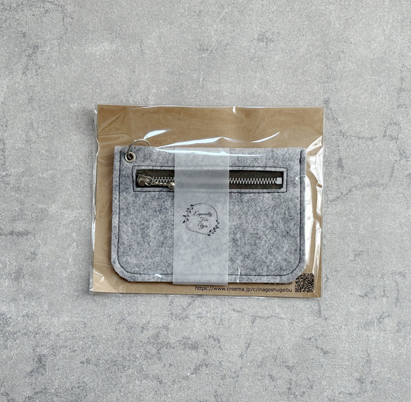 【Creema限定】★送料無料★秋冬のカラフルファスナーが楽しいフェルトポーチ 12枚目の画像