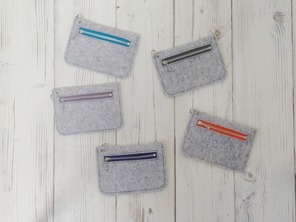【Creema限定】★送料無料★秋冬のカラフルファスナーが楽しいフェルトポーチ 17枚目の画像