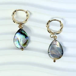 再販】玉虫色の魅惑的な輝きを放つ アバロンシェルのシンプルピアス
