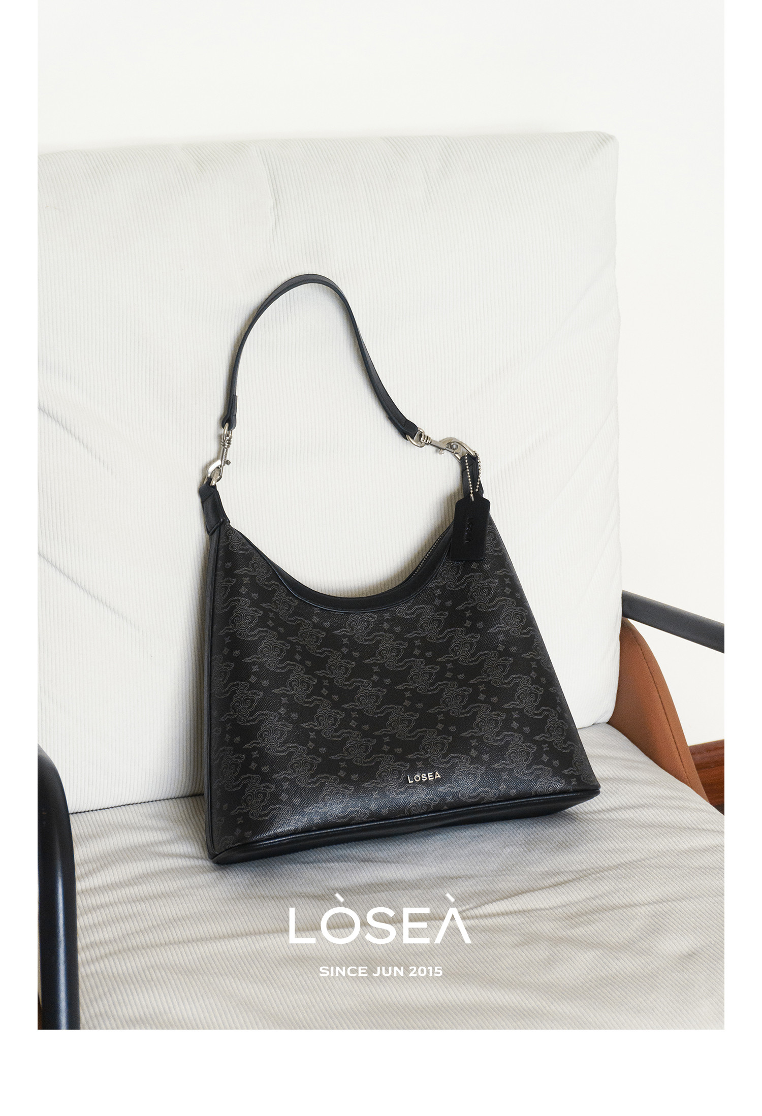 LOSEA ×博物館連名如意雲紋脇包女2025新商品復古単肩包包