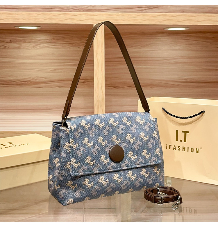 本革トートバッグ女性2025新モデル高級感小衆大容量通勤ショルダーバッグ