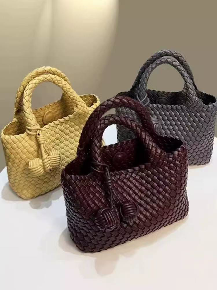 本革の女性のバッグ2025新モデルの質感純粋な手編みのハンドバッグのファッションの肩斜めショルダーバッグ