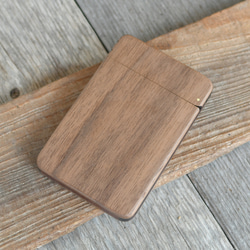 木製名片夾“大鯢” 第5張的照片