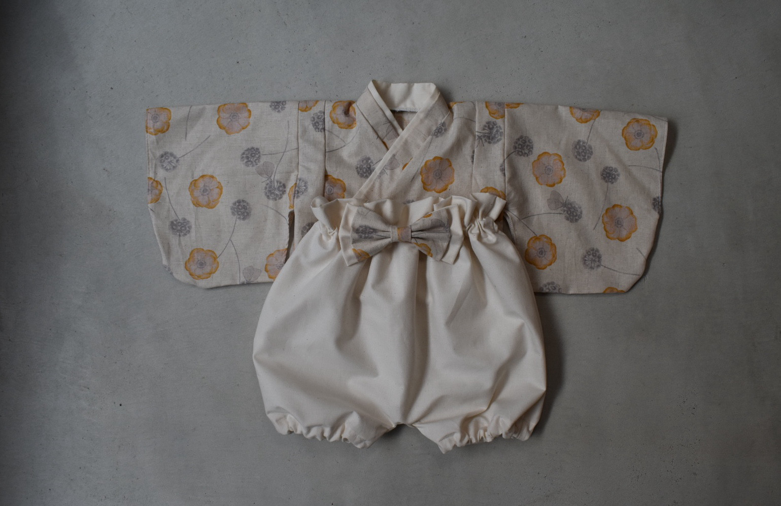 ベビー袴　アネモネ　ナチュラル　お食い初め　お宮参り　百日祝い　ハーフバースデー　七五三　初節句