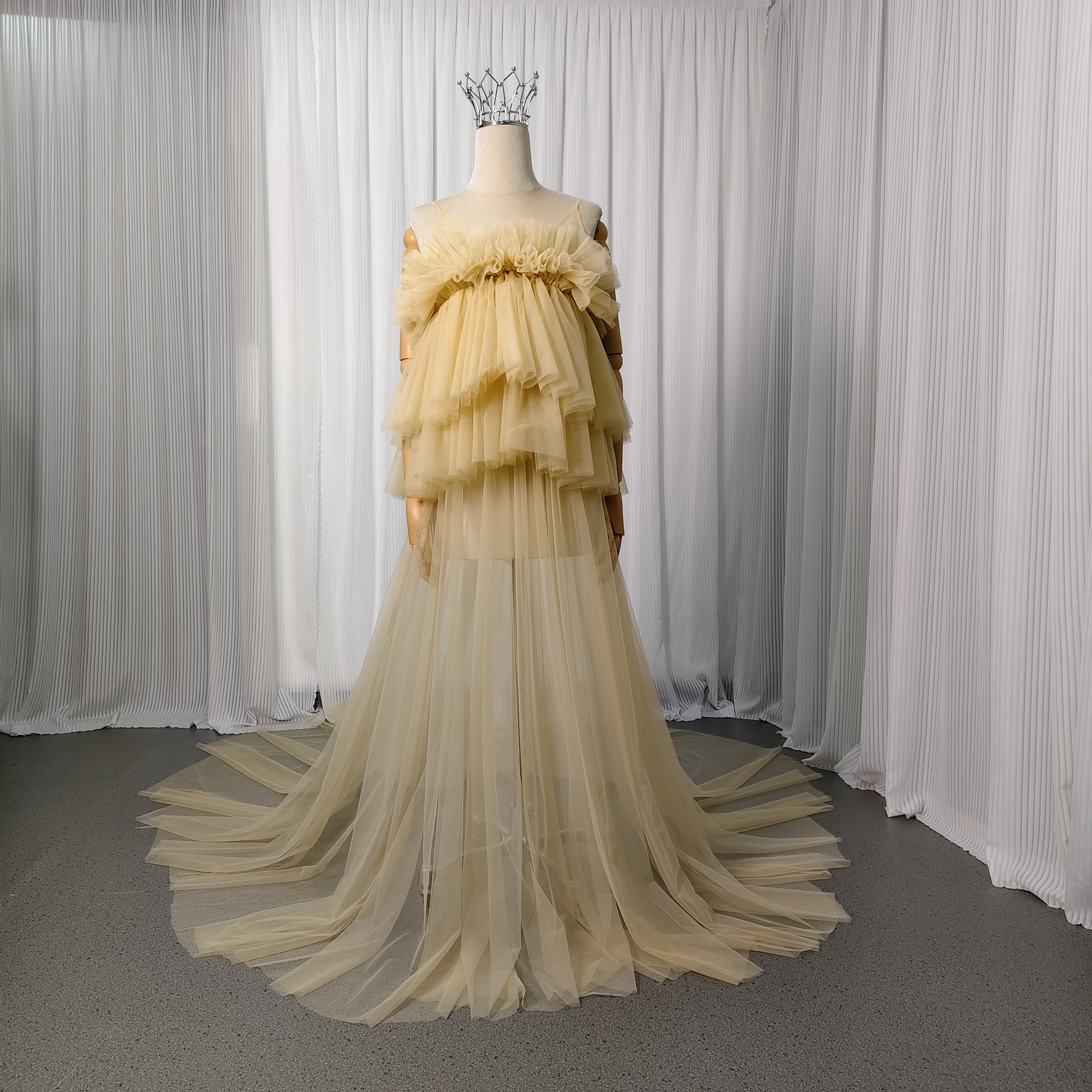 送料無料！人気上昇！オーバードレス キャミソール イエロー ソフトチュール 可愛い 前撮り 妊婦 二次会