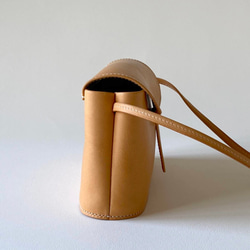 ベルト留めの本革ポシェット（その5）／イタリアンレザー生成りヌメ 7枚目の画像