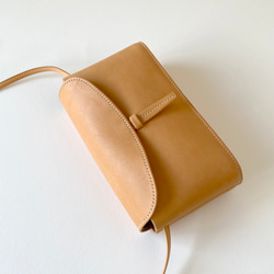 ベルト留めの本革ポシェット（その5）／イタリアンレザー生成りヌメ 11枚目の画像